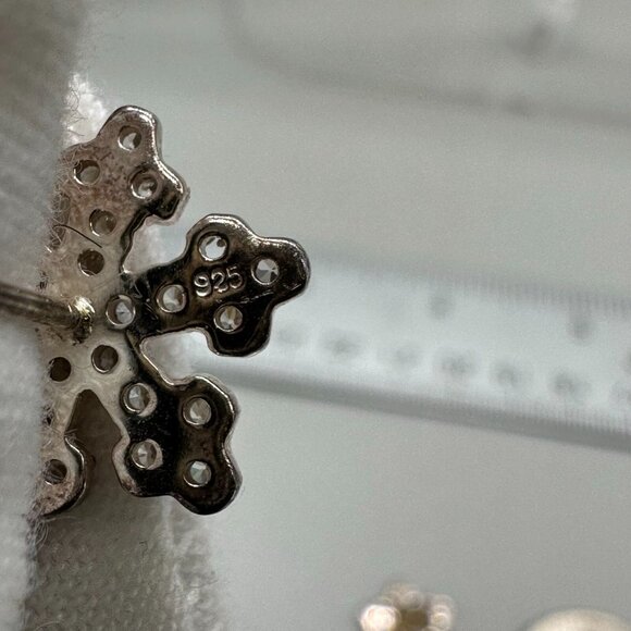 Sterling Silver Snowflake Earrings Crystal Studs Winter Holiday Pierced 0.50" - Picture 9 of 10